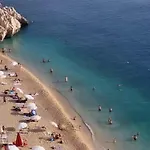 Miramar Villa *